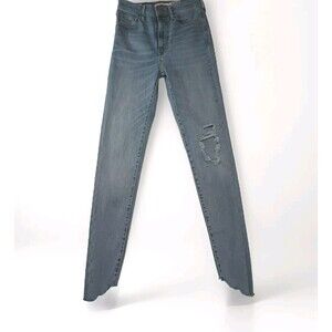Levi's Women's Denim Jeans Super Skinny Size 26 Distressed 24x28
